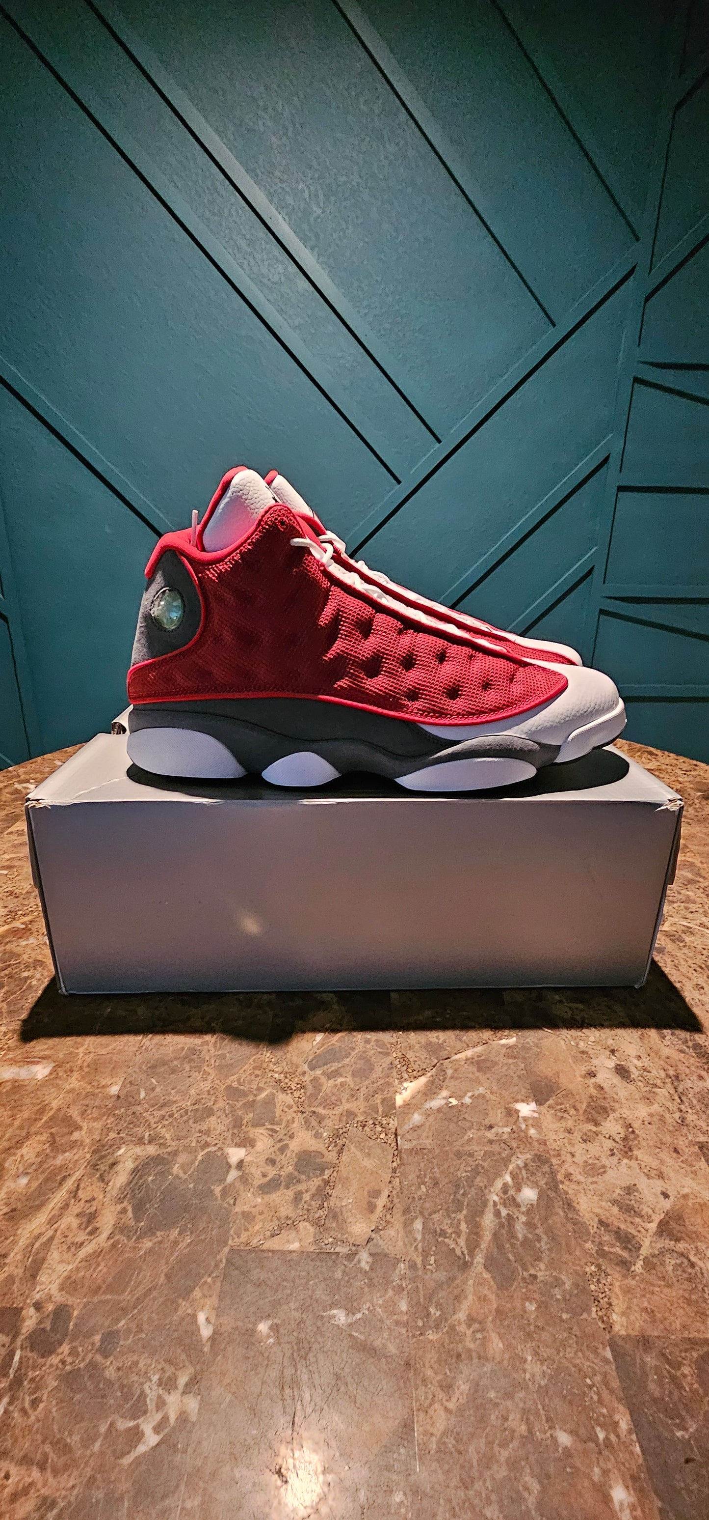 Jordan 13 Retro Gym Red  Size 15 (Brand New) SKU: DJ5982-600